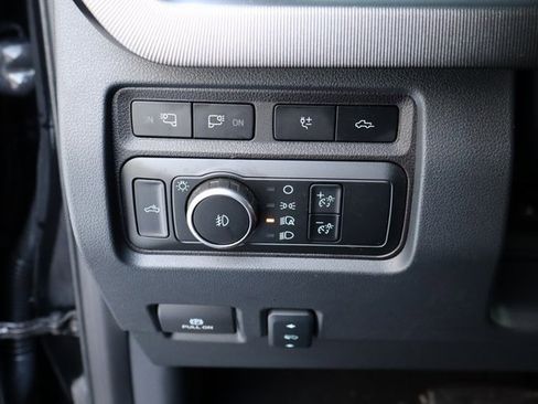 Used 2024 Ford F350 Platinum image 37