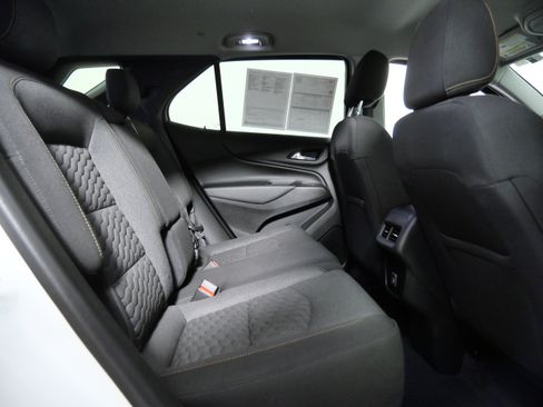Used 2020 Chevrolet Equinox LT AWD/4WD image 12