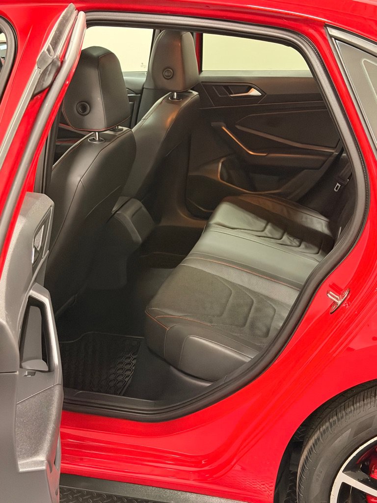 Used 2019 Volkswagen Jetta GLI FWD image 10