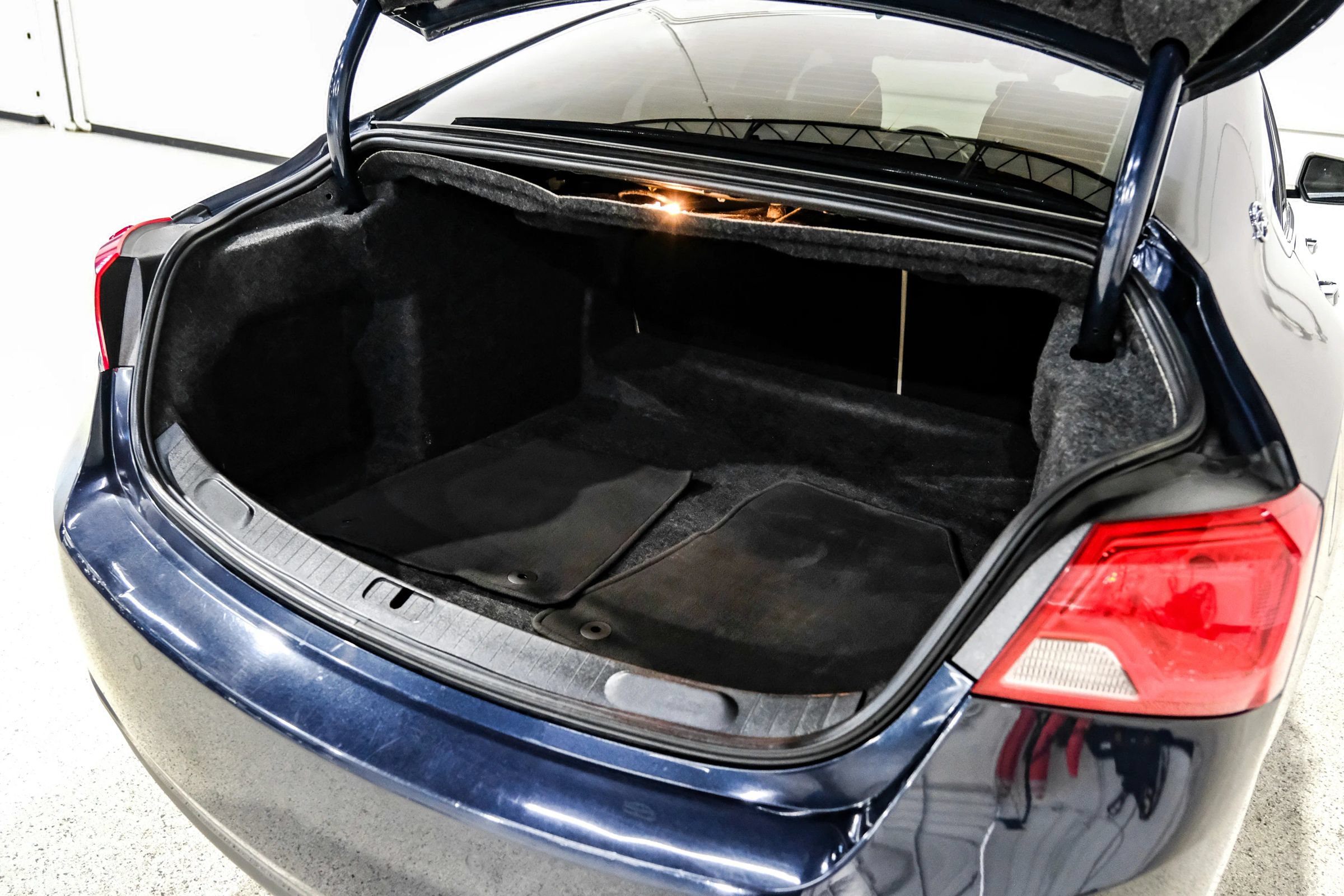 Used 2018 Chevrolet Impala Premier FWD image 58