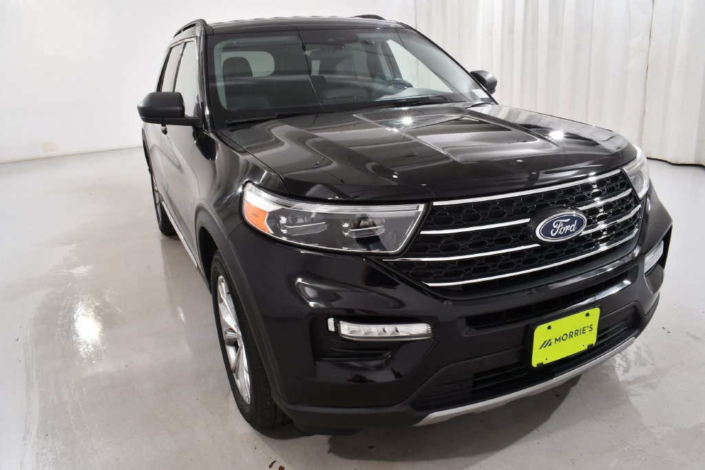 Used 2023 Ford Explorer XLT w/ Equipment Group 202A AWD/4WD image 4