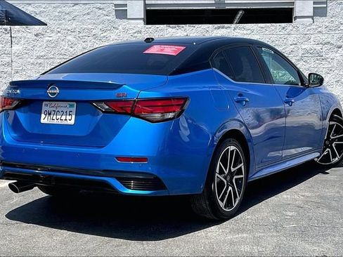 Certified 2025 Nissan Sentra SR FWD image 13