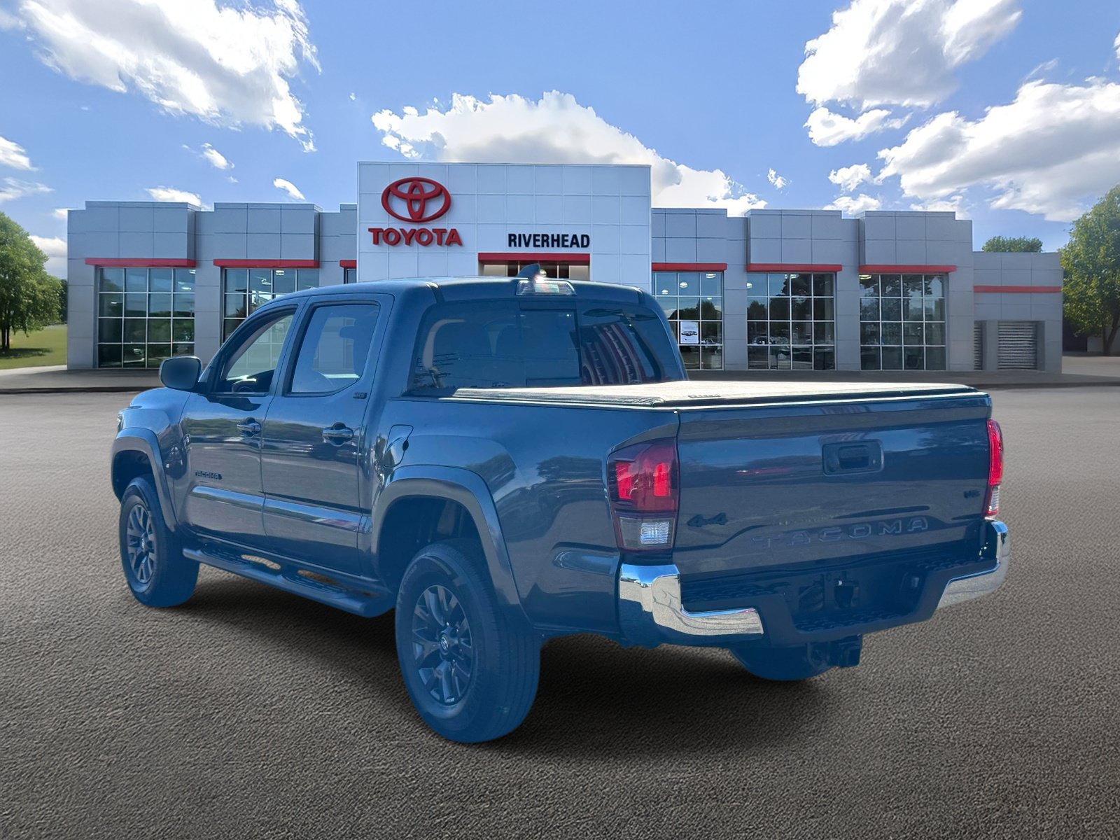 Certified 2023 Toyota Tacoma SR5 AWD/4WD image 6