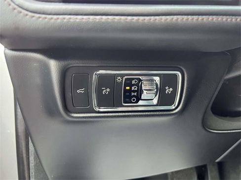 Used 2023 Lincoln Aviator AWD w/ Premium Package image 22