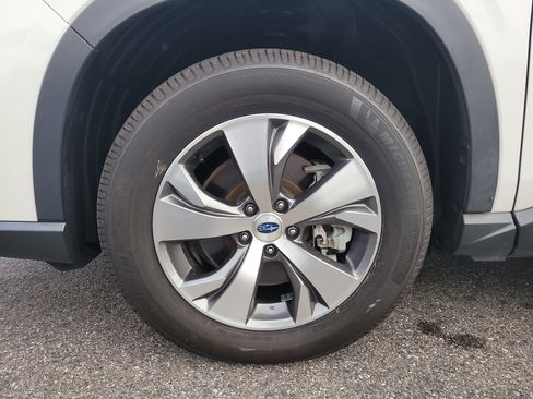 Used 2022 Subaru Ascent Premium w/ Convenience Package image 9