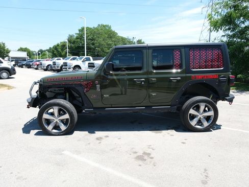 Used 2021 Jeep Wrangler Unlimited Rubicon w/ Dual Top Group AWD/4WD image 10