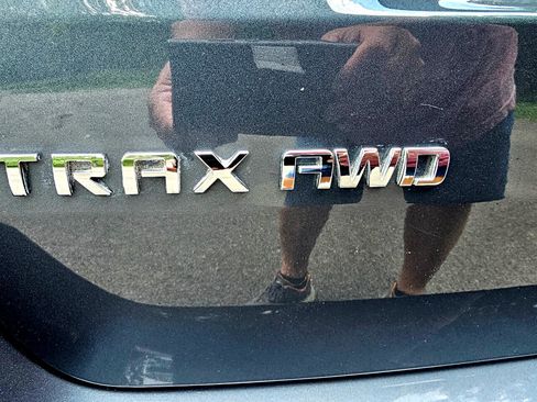 Used 2021 Chevrolet Trax LT w/ Driver Confidence Package image 16