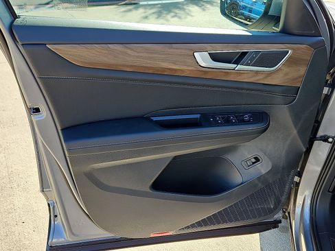 New 2026 Volkswagen Atlas SE image 15