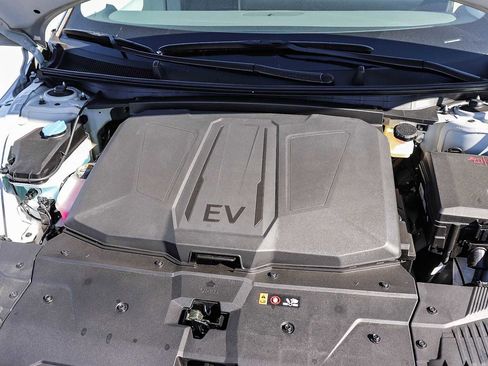 New 2026 Hyundai Ioniq 5 SEL image 13