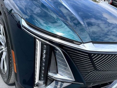 Used 2024 Cadillac Lyriq Luxury w/ LPO, Floor Liner Package AWD/4WD image 32