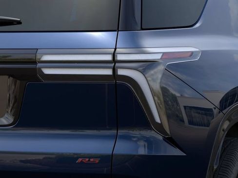 New 2027 Chevrolet Traverse RS w/ LPO, Floor Liner Package AWD/4WD image 13