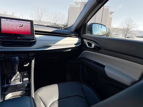 Used 2024 Jeep Compass Limited w/ Elite Group image 25