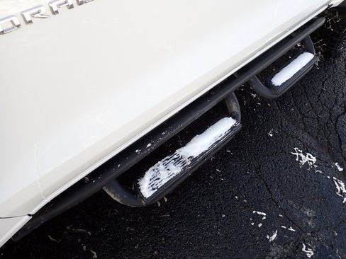 Used 2025 Chevrolet Colorado ZR2 w/ Technology Package image 14