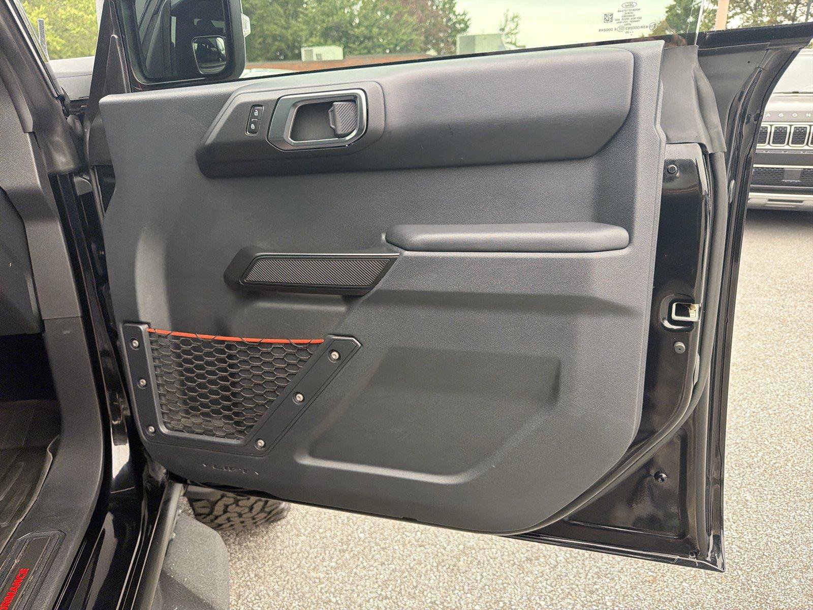 Used 2025 Ford Bronco Raptor AWD/4WD image 13