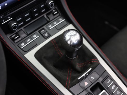 Used 2022 Porsche 718 Boxster Spyder image 40