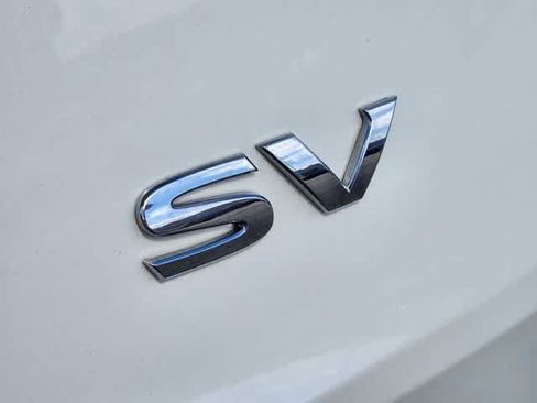Used 2023 Nissan Rogue SV FWD image 11