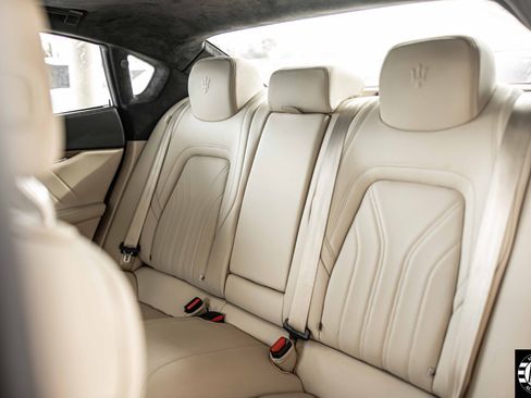 Used 2019 Maserati Quattroporte S GranLusso Q4 image 34