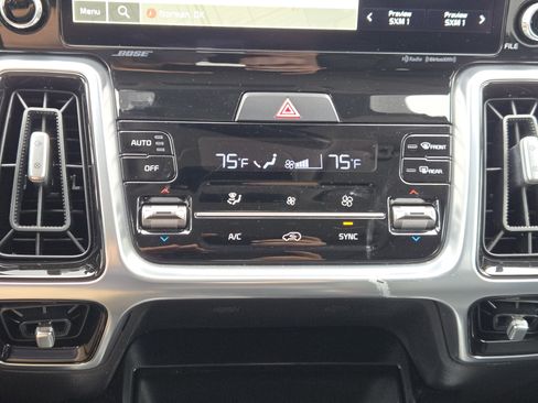 Used 2022 Kia Sorento SX image 21
