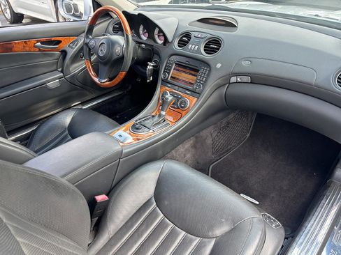 Used 2009 Mercedes-Benz SL 550 image 16
