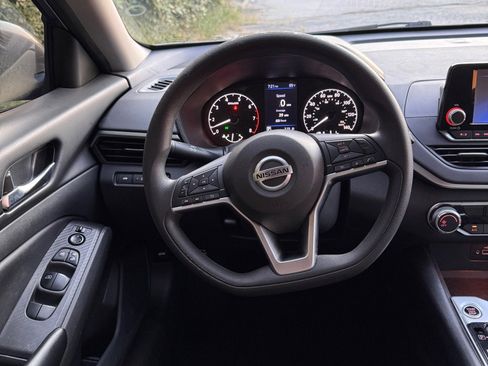 Used 2022 Nissan Altima 2.5 S image 22