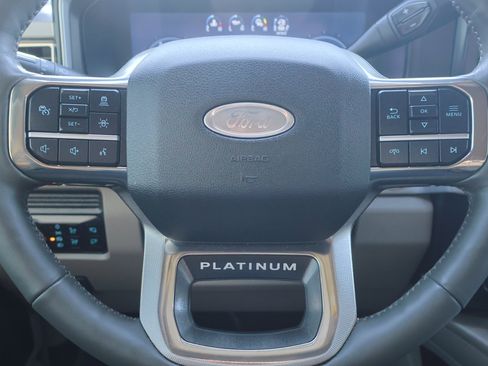 Certified 2025 Ford F350 Platinum w/ Platinum Plus Package image 24