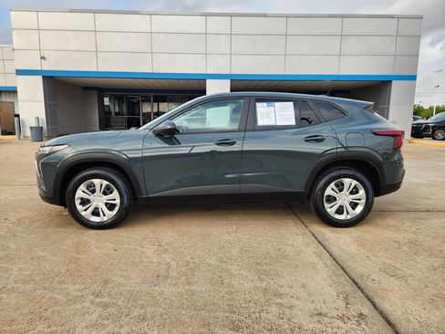 Certified 2025 Chevrolet Trax LS image 5