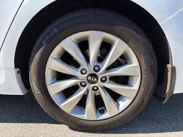 Used 2018 Kia Optima LX w/ 17" Alloy Wheels Package FWD image 21