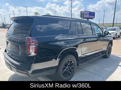 Used 2023 Chevrolet Suburban Z71 AWD/4WD image 6