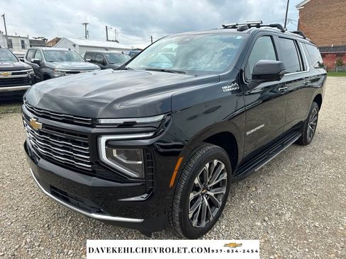 Used 2026 Chevrolet Suburban High Country w/ Sun And Tow Package AWD/4WD image 1