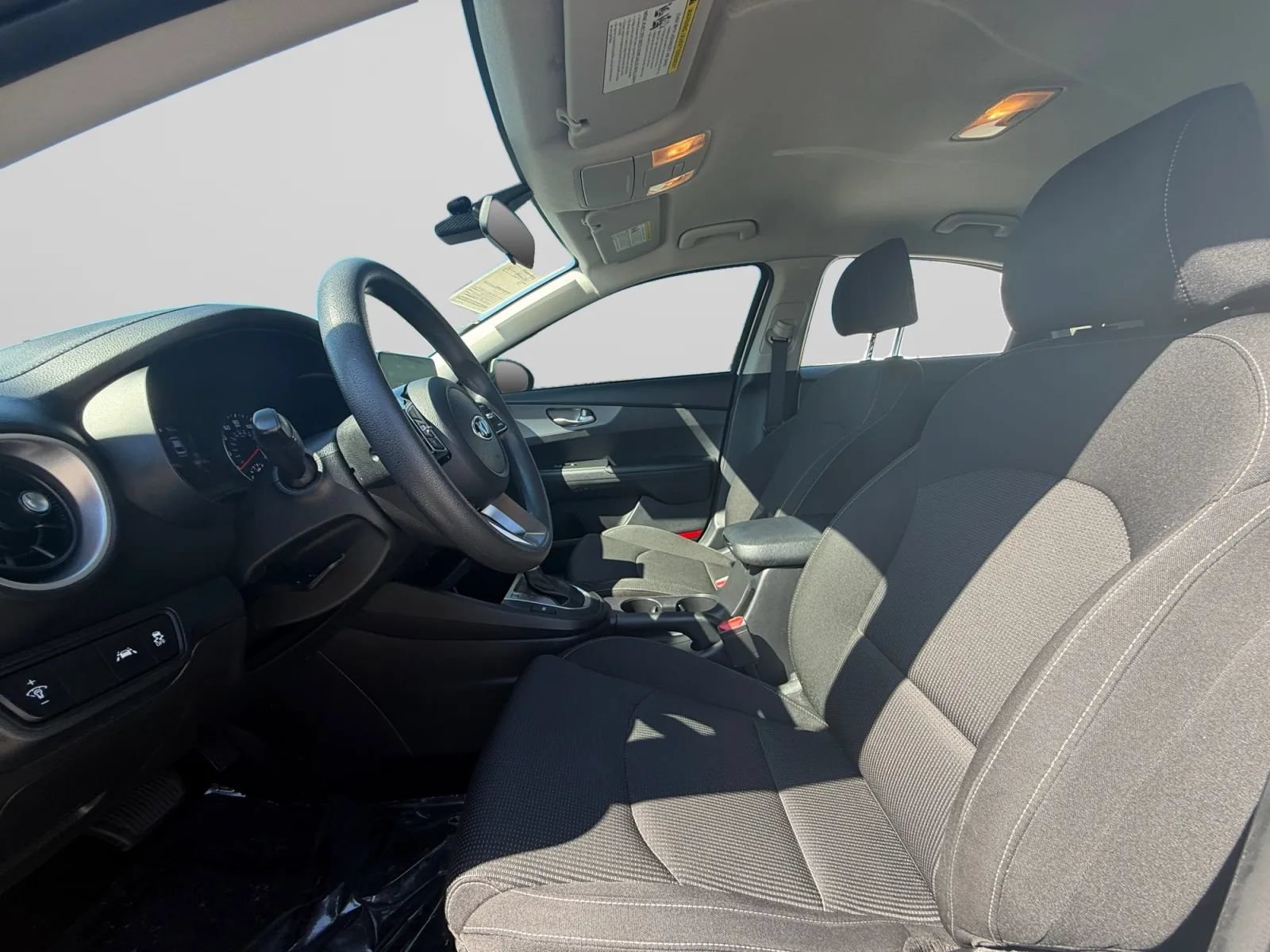 Used 2021 Kia Forte LXS FWD image 16