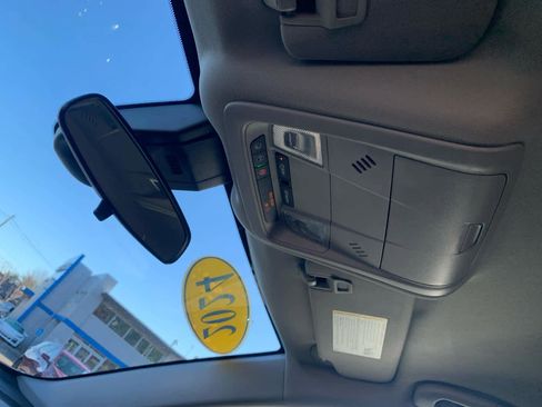 Certified 2024 Chevrolet Equinox LT image 26