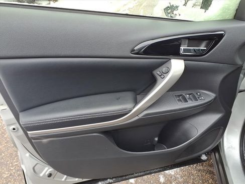 Used 2024 Mitsubishi Eclipse Cross SE image 17