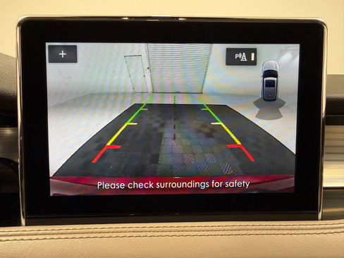 Used 2020 Lincoln Corsair FWD w/ Premium Package image 16