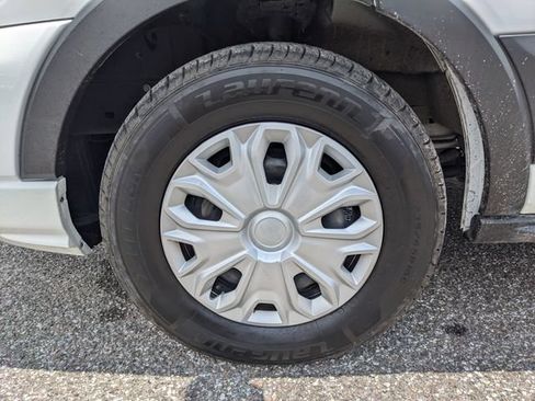 Certified 2024 Ford Transit 350 XLT RWD image 10