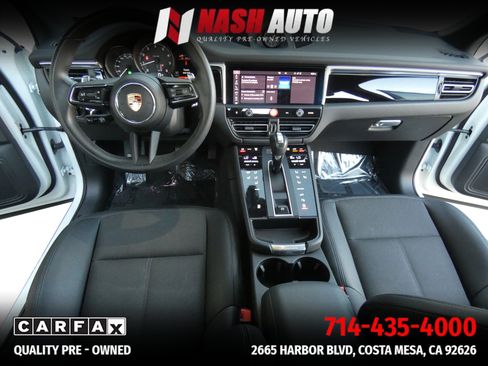 Used 2024 Porsche Macan AWD/4WD image 47