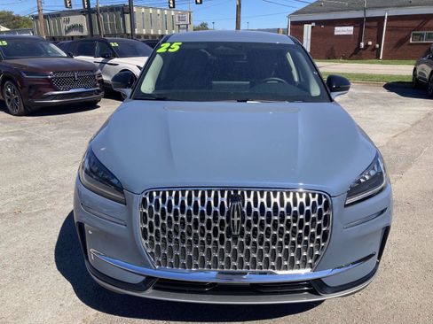 New 2026 Lincoln Corsair Premiere image 12