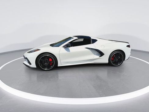 Used 2024 Chevrolet Corvette Stingray Coupe w/ 1LT RWD image 5