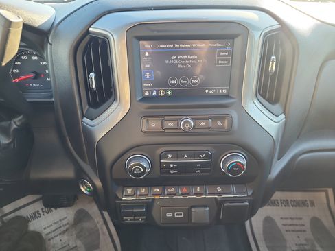 Used 2024 Chevrolet Silverado 2500 Custom w/ Custom Value Package image 13