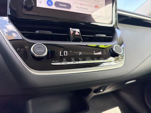 Certified 2024 Toyota Corolla LE FWD image 8