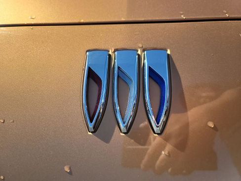 Used 2024 Buick Envista Preferred image 28