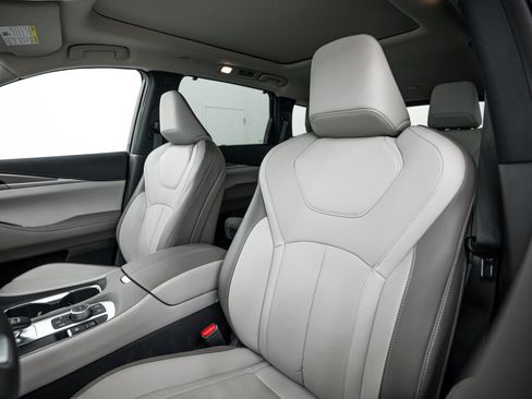 Used 2026 INFINITI QX60 Luxe w/ Cargo Package AWD/4WD image 15