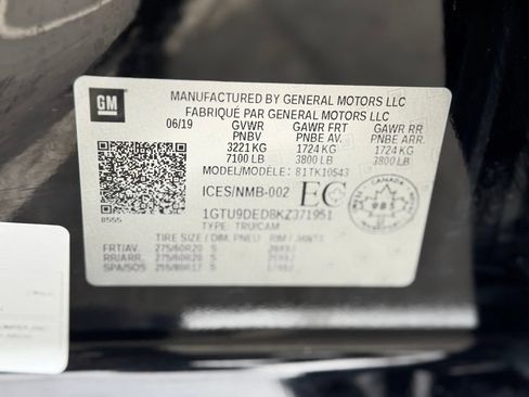 Used 2019 GMC Sierra 1500 SLT w/ SLT Premium Package AWD/4WD image 27