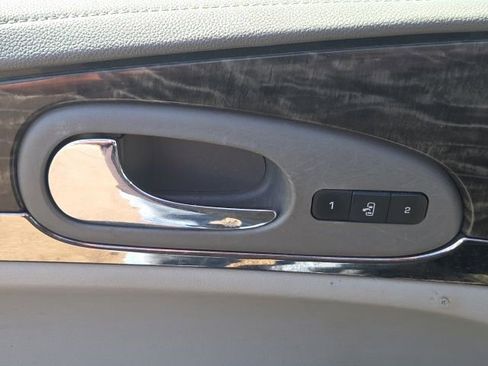 Used 2013 Buick Enclave Leather AWD/4WD image 18