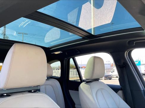 Used 2019 BMW X1 sDrive28i w/ Convenience Package image 13