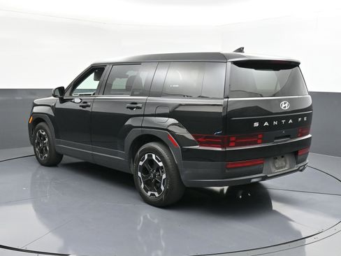 Used 2025 Hyundai Santa Fe SE image 6