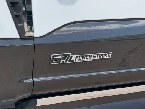 Used 2024 Ford F250 King Ranch AWD/4WD image 12