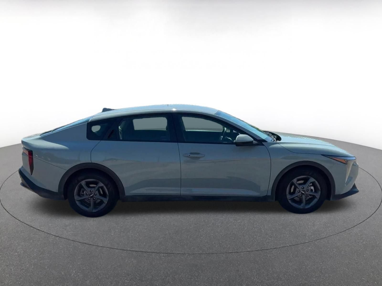 Used 2026 Kia K4 FWD image 15