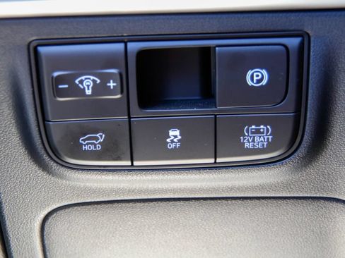 Certified 2025 Hyundai Tucson SEL AWD/4WD image 18