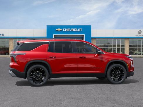 New 2027 Chevrolet Traverse LT w/ Driver Confidence Package FWD image 5