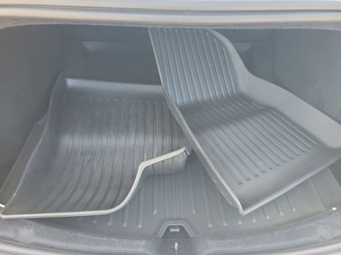 Used 2024 Tesla Model 3 Standard Range RWD image 8